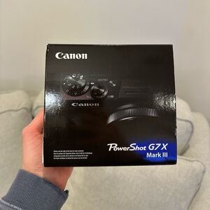 Canon G7X Mark III